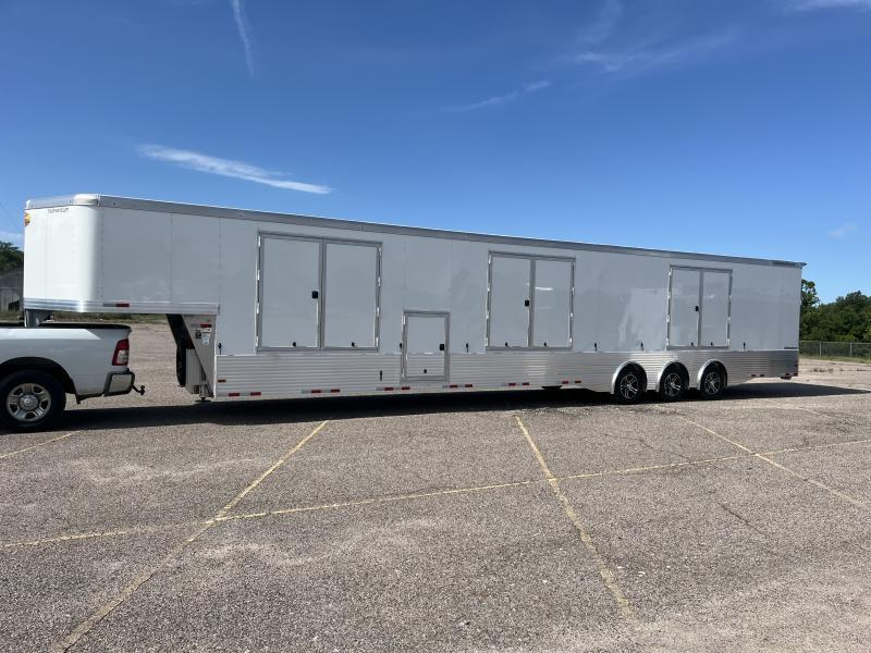 Hard-Sided Enclosed Trailer